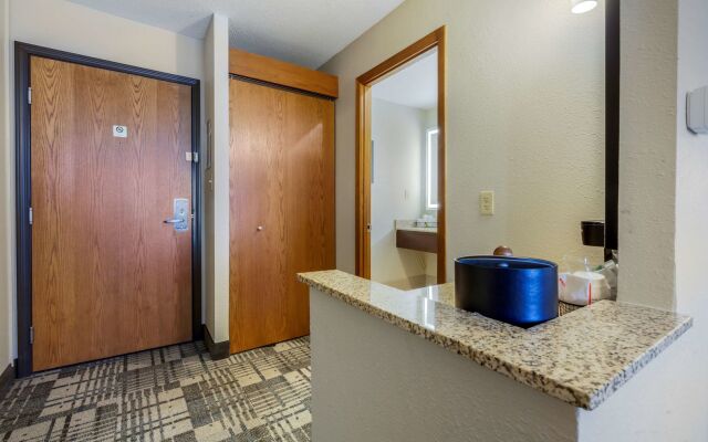 Best Western Plus Dubuque Hotel & Conference Center