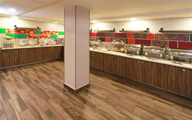 Hampton by Hilton Chihuahua