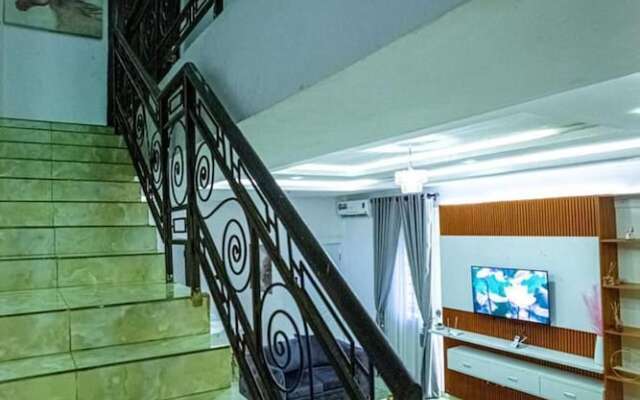 Immaculate 3-bed Duplex Apartment in Lagos