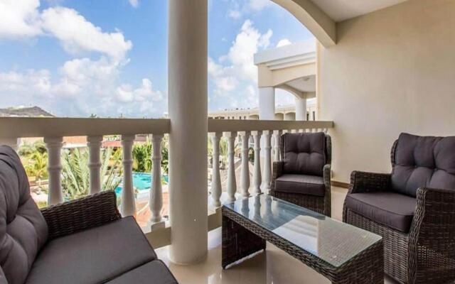 Chic Apartment in Willemstad Surrounded by Tropical Garden