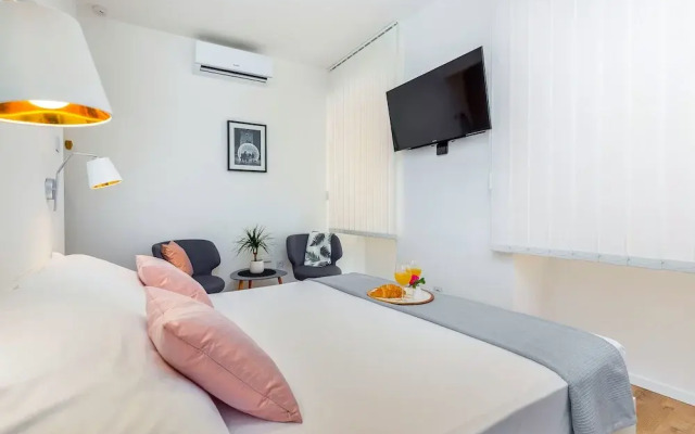 Apartments Terra I & II
