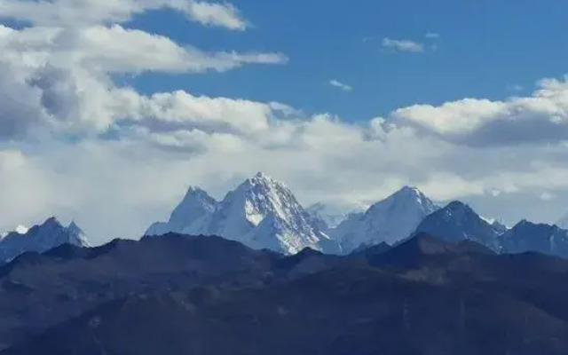 Hailuogou Yunjianshanshe Inn
