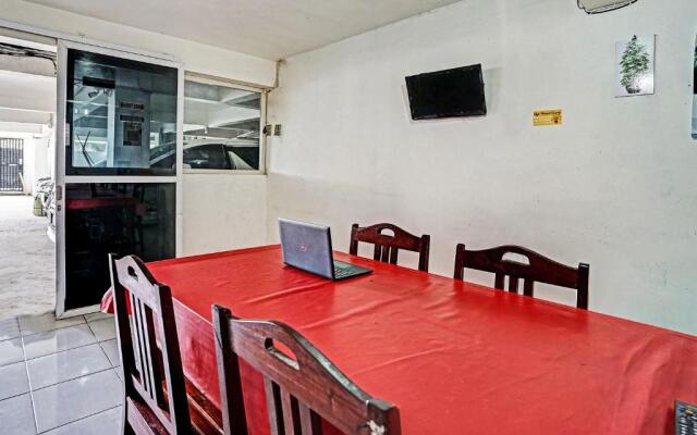 OYO 91872 Sweet 17 KostNearJatim Park Surabaya