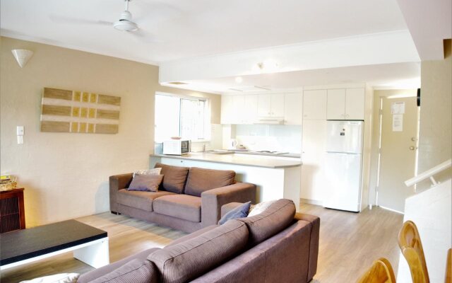 Le Court Villas