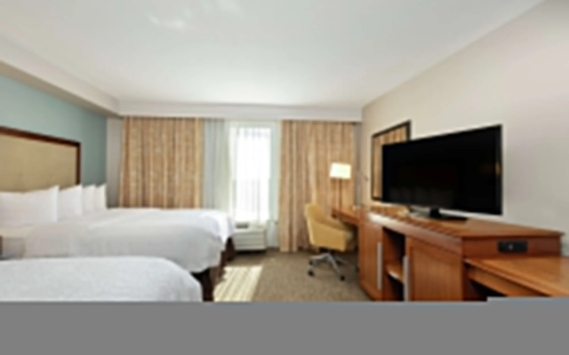 Hampton Inn & Suites Austin-Airport
