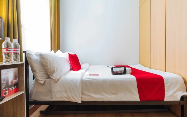 RedDoorz Premium @ SMDC Fairview