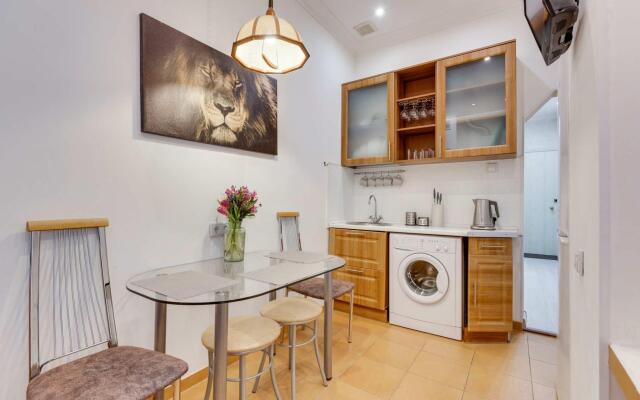 Апартаменты на набережной реки Мойки 28