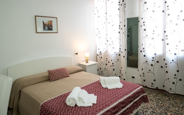 Backpackers House Venice - Hostel