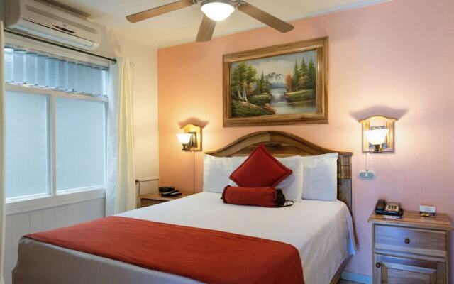 Prado Inn & Suites
