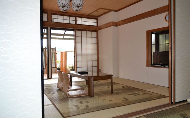Guest House Hennka Kyoto