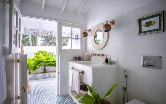 Breathtaking Villa In 02 Acres Of Tropical Walled-in Gardens