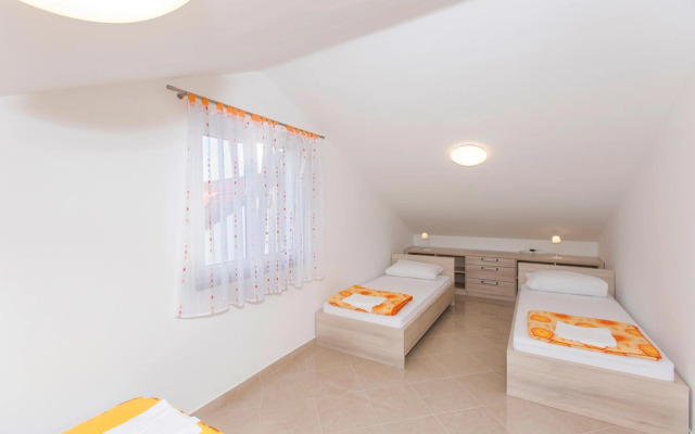 Apartments Villa Dina