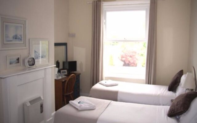 Lowdens Guest House