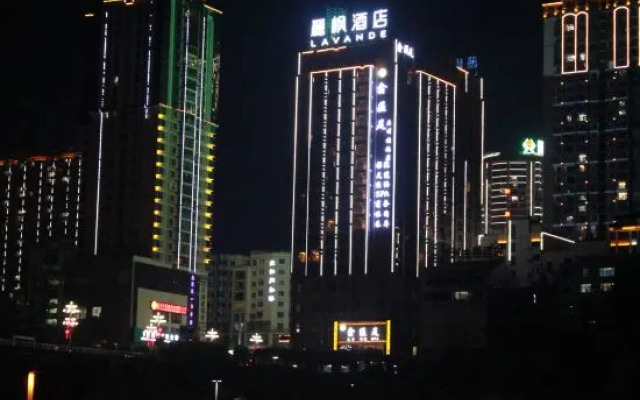 Lavande Hotel (Panzhou Donghu Park Caihongqiao)