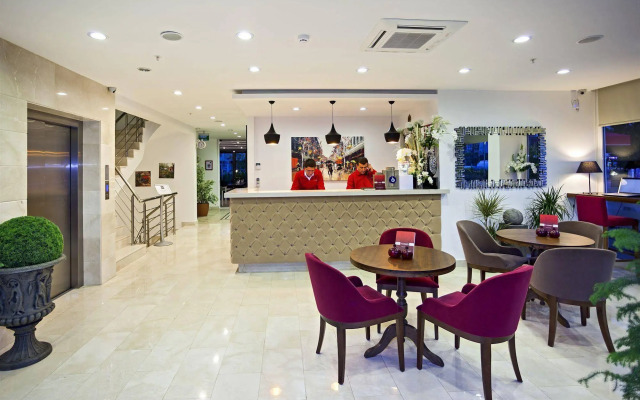 The Room hotel