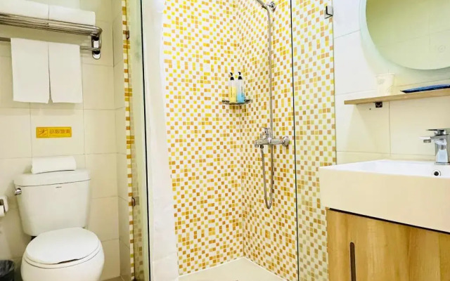 Home Inn Shenyang Zhangshi Development Zone Metro Station