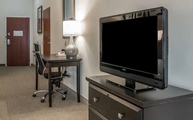 Comfort Suites South Bend