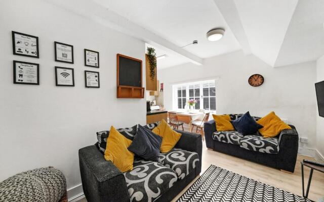 Cosy 3 bedroom house in the heart of Canterbury