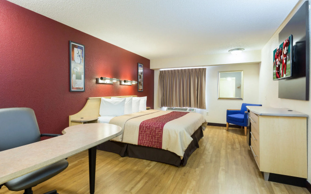 Red Roof Inn - Houston Westchase