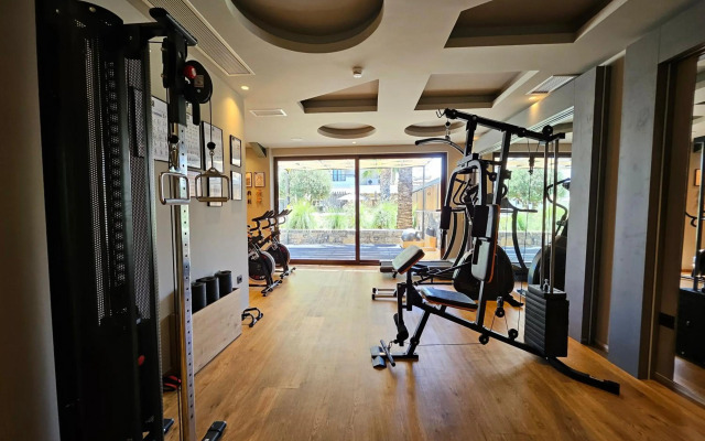 Petousis Hotel & Suites