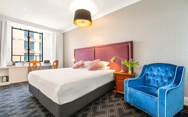Castlereagh Boutique Hotel, an Ascend Collection Hotel – Guest Rooms – Sydney