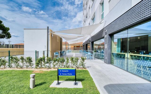 Holiday Inn Express Madrid Airport by IHG