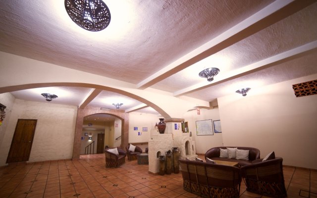Hotel Hacienda del Sol