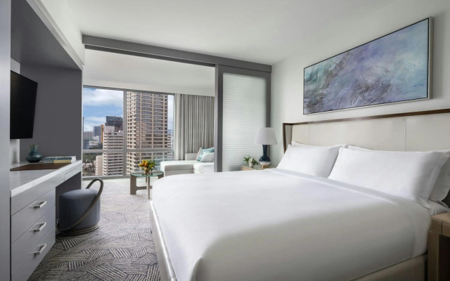 The Ritz-Carlton Residences, Waikiki Beach