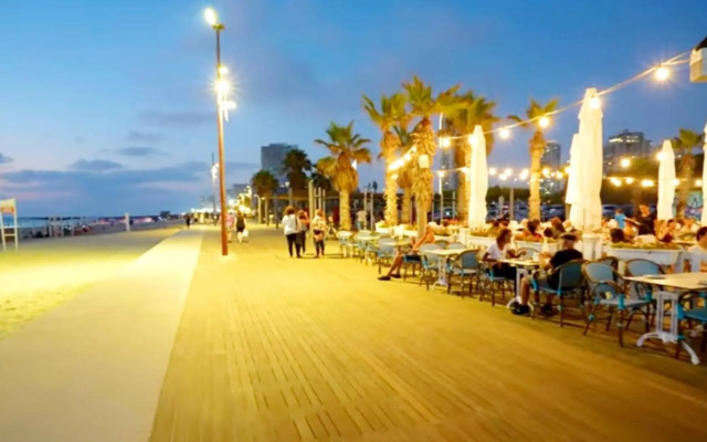 Colony Beach Hotel Apartment Tel Aviv Bat Yam 36