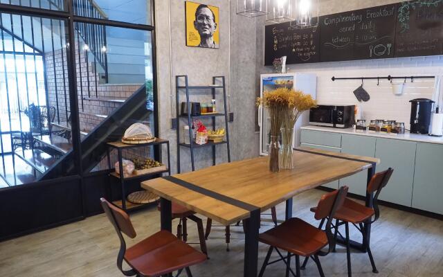 Luck Esan Loft - Hostel