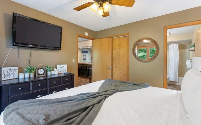 The Circle Retreat 7