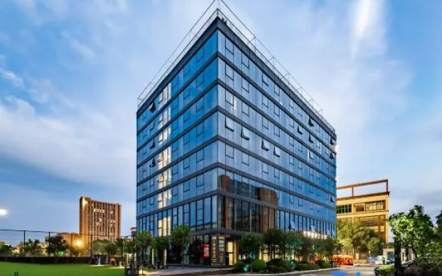 Xinli Hotel Apartments