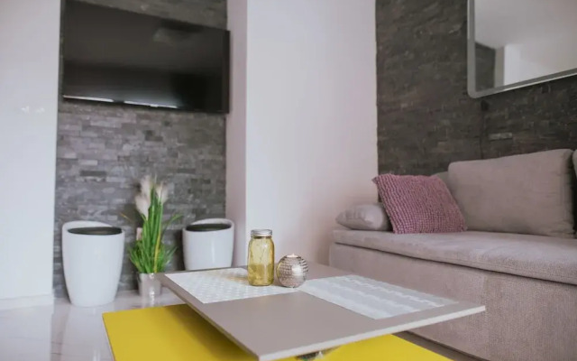 Apartment Relax with Jacuzzi & Garden