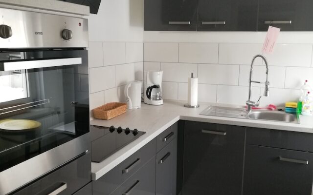 Eleonora Apartment
