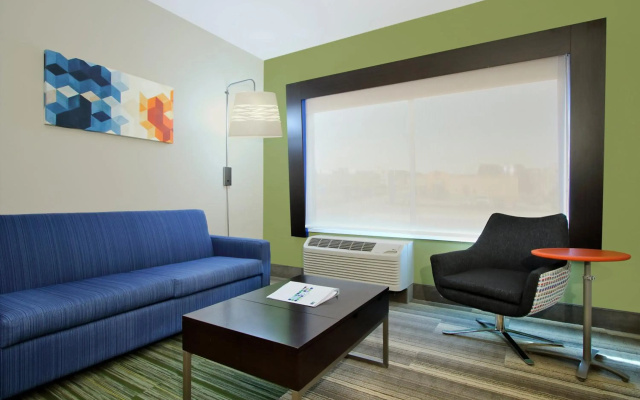 Holiday Inn Express & Suites Brookshire - Katy Freeway by IHG