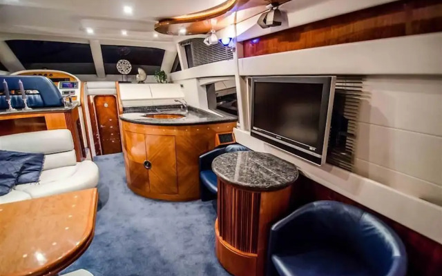 Jamaica Sports Fishing and Cruises LTD.