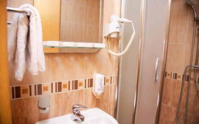 Hotel Dvor