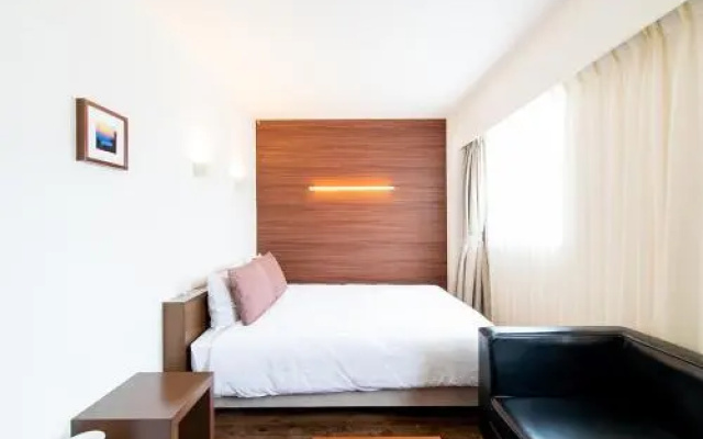 Hotel day by day