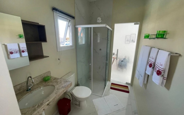 Belo Chal La Casa de La Familia Vista Piscina