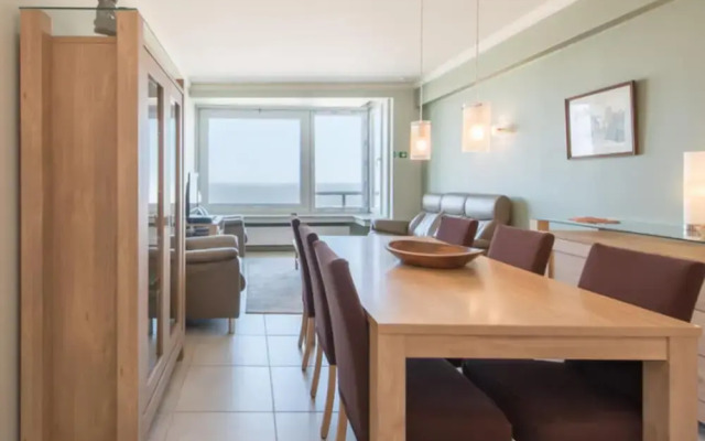 Apartment With Marina View