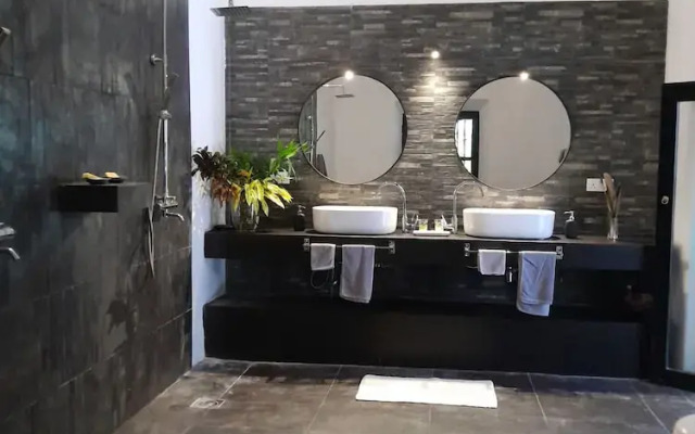 9Provinces Suite 4567