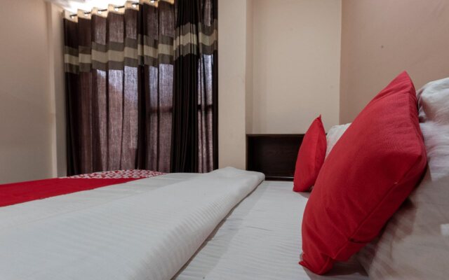 Diamond Vaishali By OYO Rooms