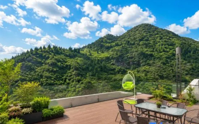 Yuexiang · Lianlian Buyi Mountain View Terrace Design Guesthouse (Huangguoshu Waterfall) – Outside – Anshun