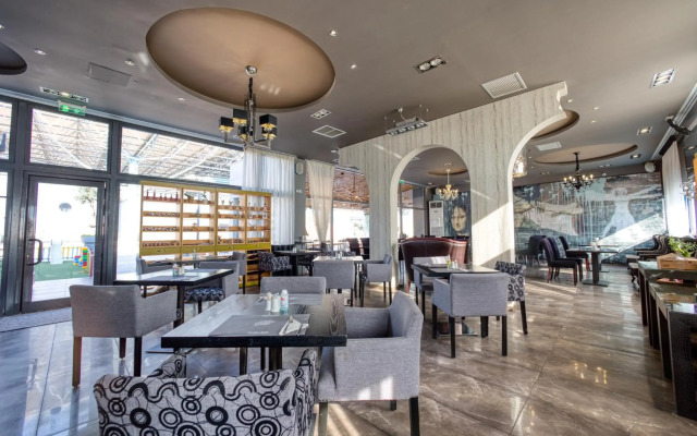 Gallery Art Hotel