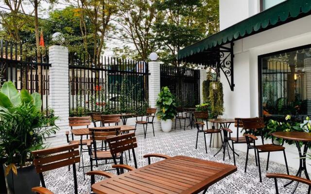 Hana Stay Tran Quoc Hoan