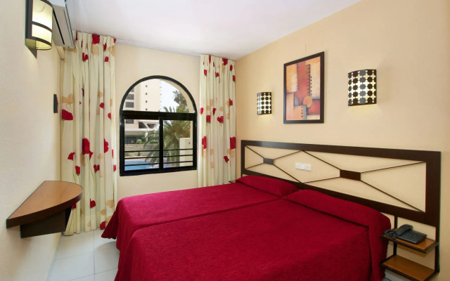 Hotel Puente Real
