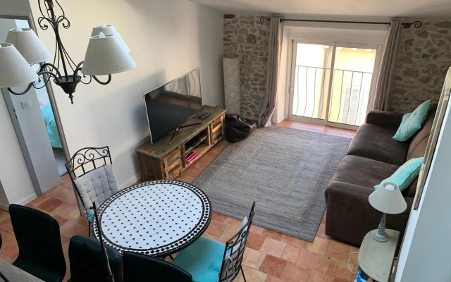 Loft 3 pièces dans vieil Antibes