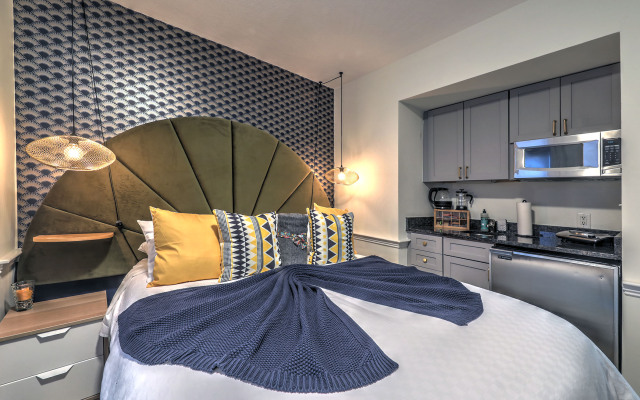 Modern Studio with Great Wifi and Amenities!