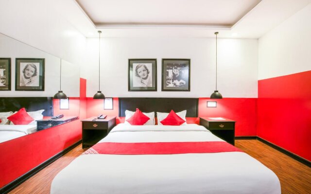 Red Rose Hotel