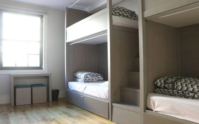 Nice Way Porto Hostel